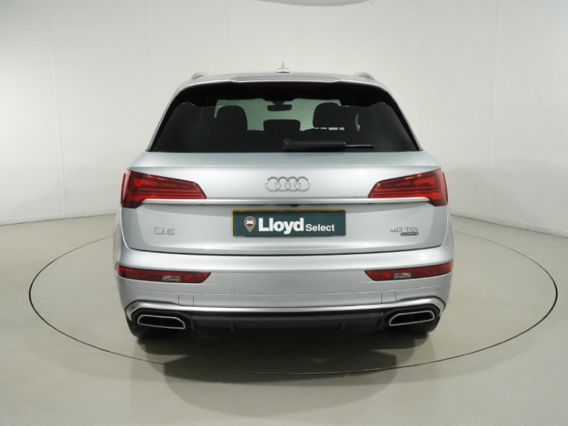 2021 (21) AUDI Q5 40 TDI Quattro S Line 5dr S Tronic 5953835