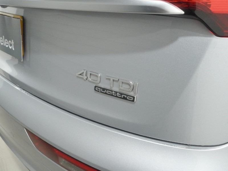 2021 (21) AUDI Q5 40 TDI Quattro S Line 5dr S Tronic 5953841