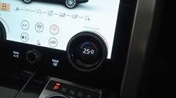 2019 (19) LAND ROVER RANGE ROVER 2.0 P400e Vogue 4dr Auto 5953606
