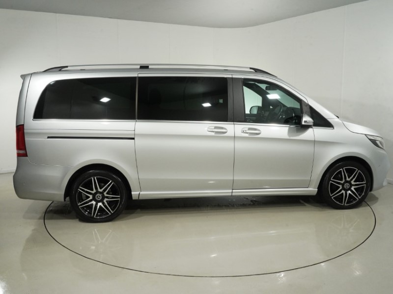 2018 (68) MERCEDES-BENZ V CLASS V250 d AMG Line 5dr Auto [Long] 5967586