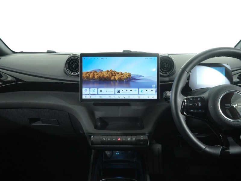 2025 (25) BYD DOLPHIN 150kW Design 60.4kWh 5dr Auto 5977688
