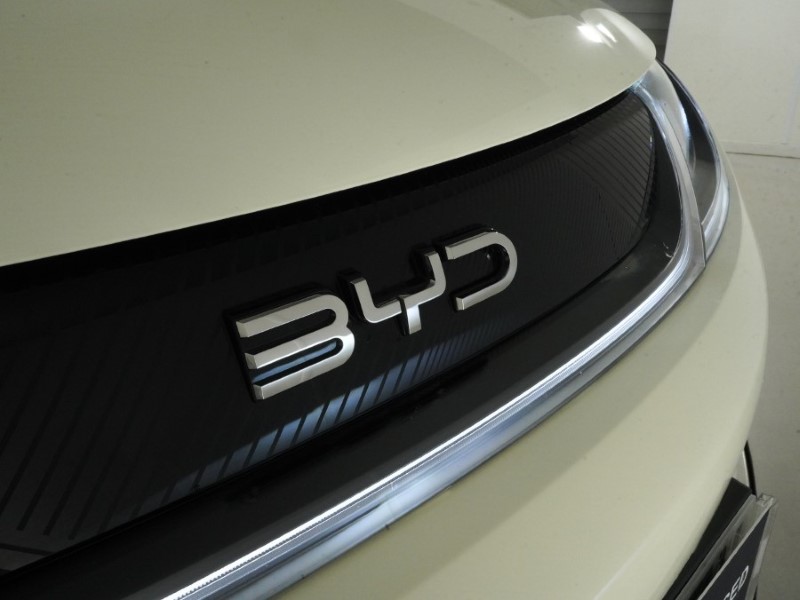 2025 (25) BYD DOLPHIN 150kW Design 60.4kWh 5dr Auto 5977696