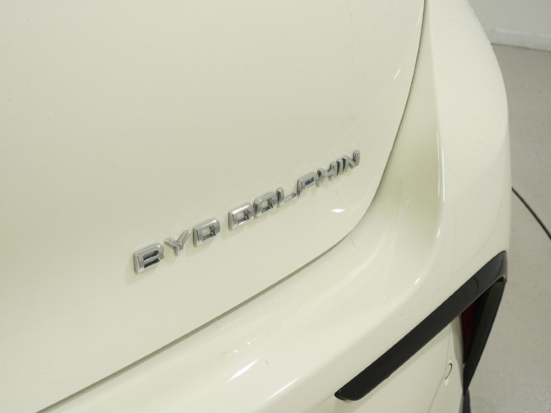 2025 (25) BYD DOLPHIN 150kW Design 60.4kWh 5dr Auto 5977676