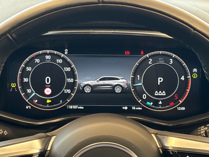 2024 (74) JAGUAR F-PACE 3.0 D300 R-Dynamic HSE Black 90th Anniv 5dr Auto 5009695