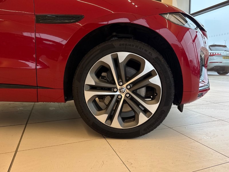 2024 (74) JAGUAR F-PACE 3.0 D300 R-Dynamic HSE Black 90th Anniv 5dr Auto 5009687