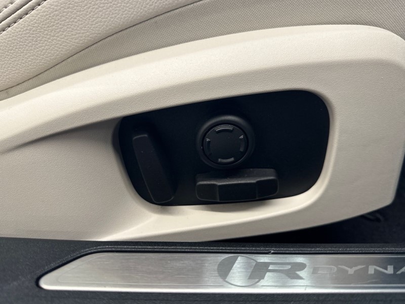 2023 (23) JAGUAR XE 2.0 D200 R-Dynamic Black 4dr Auto 5000419