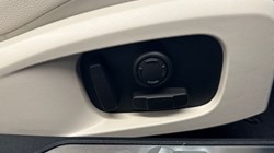 2023 (23) JAGUAR XE 2.0 D200 R-Dynamic Black 4dr Auto 5000419