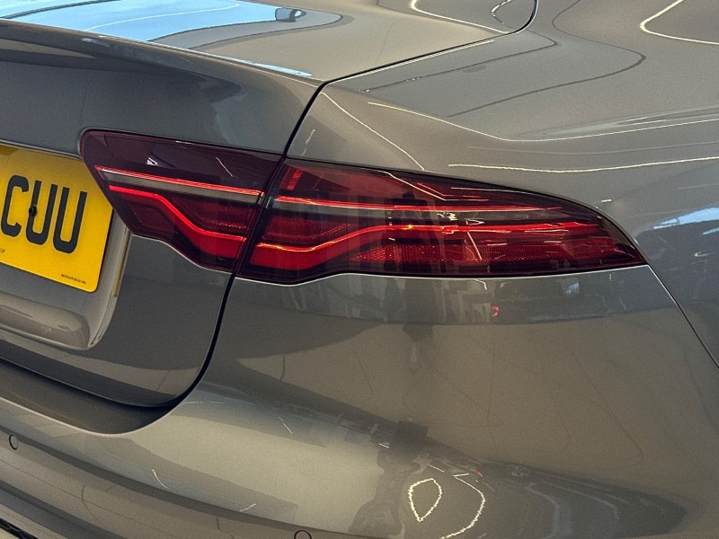 2023 (23) JAGUAR XE 2.0 D200 R-Dynamic Black 4dr Auto 5000441