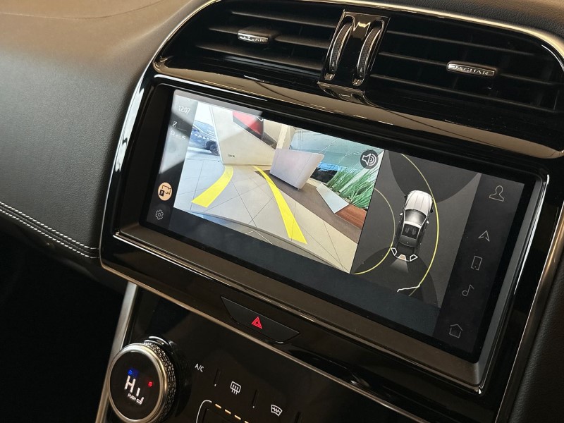 2023 (23) JAGUAR XE 2.0 D200 R-Dynamic Black 4dr Auto 5000407