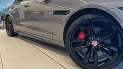 2023 (23) JAGUAR XE 2.0 D200 R-Dynamic Black 4dr Auto 5000438