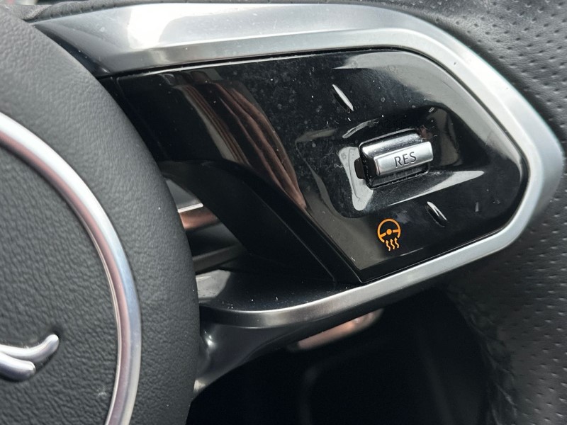 2023 (23) JAGUAR XE 2.0 D200 R-Dynamic Black 4dr Auto 5000422