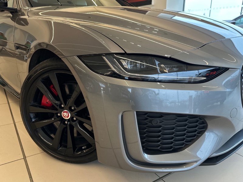 2023 (23) JAGUAR XE 2.0 D200 R-Dynamic Black 4dr Auto 5000436