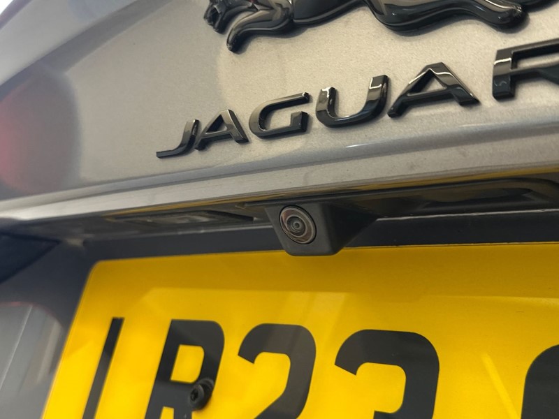 2023 (23) JAGUAR XE 2.0 D200 R-Dynamic Black 4dr Auto 5000435