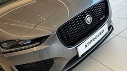 2023 (23) JAGUAR XE 2.0 D200 R-Dynamic Black 4dr Auto 5000437