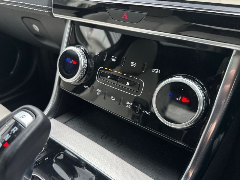 2023 (23) JAGUAR XE 2.0 D200 R-Dynamic Black 4dr Auto 5000428