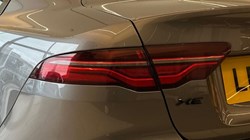 2023 (23) JAGUAR XE 2.0 D200 R-Dynamic Black 4dr Auto 5000414