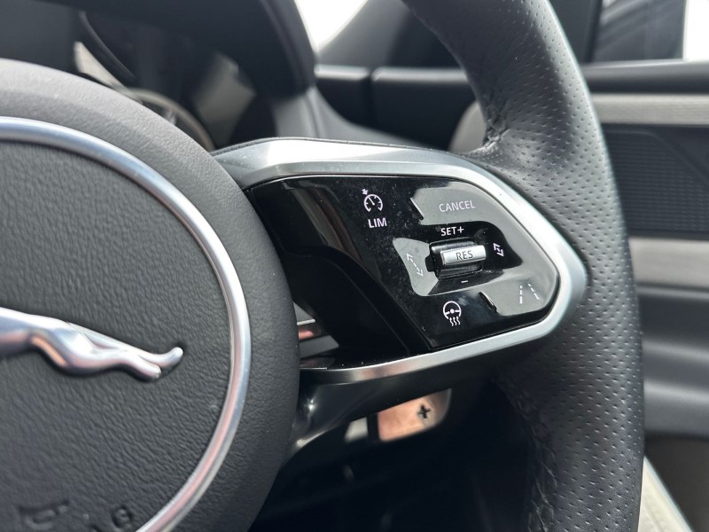 2023 (23) JAGUAR XE 2.0 D200 R-Dynamic Black 4dr Auto 5000424