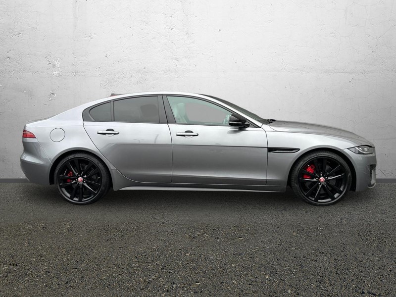 2023 (23) JAGUAR XE 2.0 D200 R-Dynamic Black 4dr Auto 5000400
