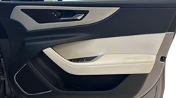 2023 (23) JAGUAR XE 2.0 D200 R-Dynamic Black 4dr Auto 5000417