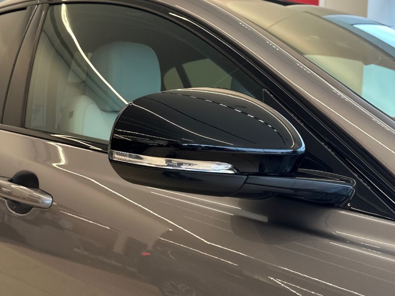 2023 (23) JAGUAR XE 2.0 D200 R-Dynamic Black 4dr Auto 5000444