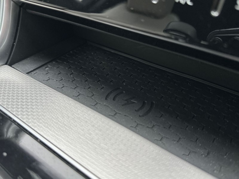 2023 (23) JAGUAR XE 2.0 D200 R-Dynamic Black 4dr Auto 5000430