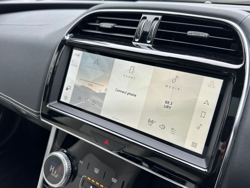 2023 (23) JAGUAR XE 2.0 D200 R-Dynamic Black 4dr Auto 5000425