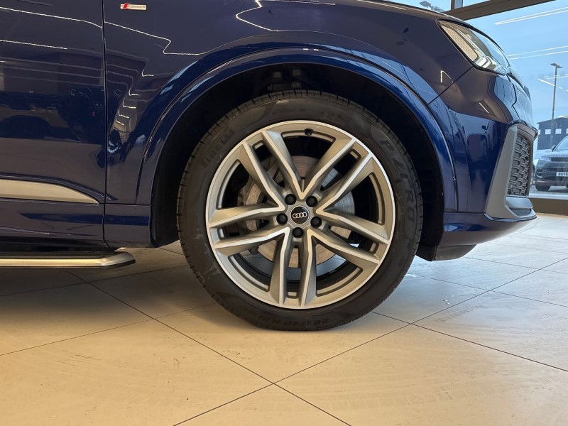 2021 (21) AUDI Q7 50 TDI Quattro S Line 5dr Tiptronic 5010735