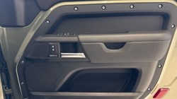 2024 (24) LAND ROVER DEFENDER 3.0 D250 X-Dynamic HSE 90 3dr Auto 5021526