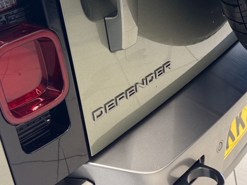 2024 (24) LAND ROVER DEFENDER 3.0 D250 X-Dynamic HSE 90 3dr Auto 5021547