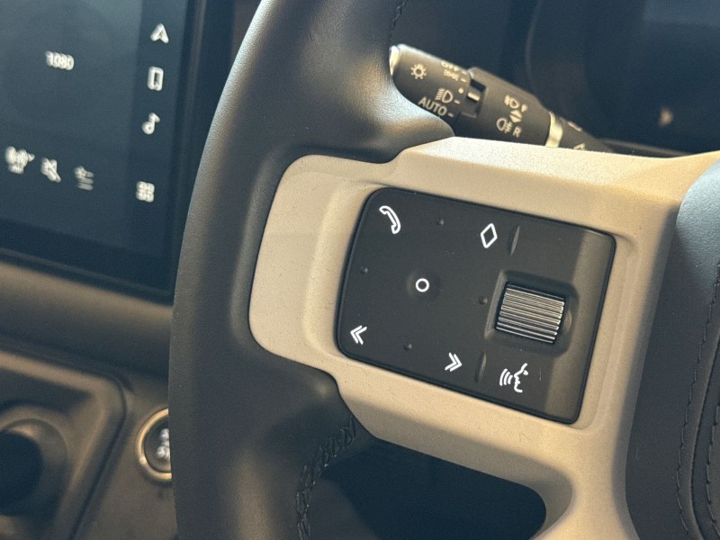 2024 (24) LAND ROVER DEFENDER 3.0 D250 X-Dynamic HSE 90 3dr Auto 5021531