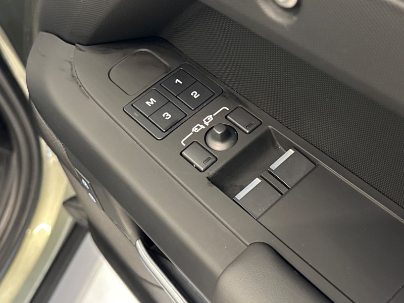 2024 (24) LAND ROVER DEFENDER 3.0 D250 X-Dynamic HSE 90 3dr Auto 5021527