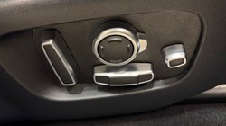 2019 (19) LAND ROVER RANGE ROVER VELAR 3.0 D300 R-Dynamic HSE 5dr Auto 5011988