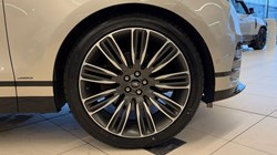 2019 (19) LAND ROVER RANGE ROVER VELAR 3.0 D300 R-Dynamic HSE 5dr Auto 5011971