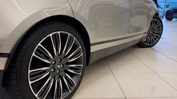 2019 (19) LAND ROVER RANGE ROVER VELAR 3.0 D300 R-Dynamic HSE 5dr Auto 5012015