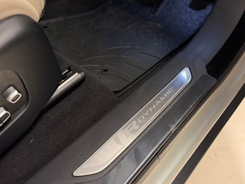 2019 (19) LAND ROVER RANGE ROVER VELAR 3.0 D300 R-Dynamic HSE 5dr Auto 5012005