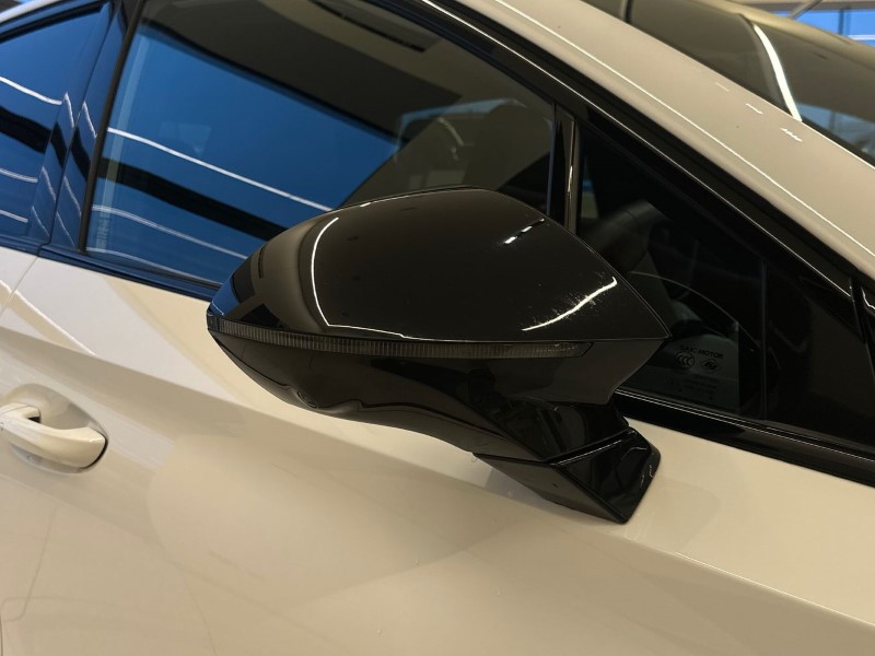 2024 (74) MG MOTOR UK MG4 180kW Trophy EV Extended Range 77kWh 5dr Auto 4992612