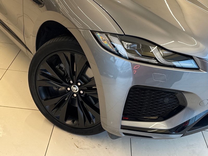 2023 (73) JAGUAR F-PACE 3.0 D300 R-Dynamic SE Black 5dr Auto AWD 5004090