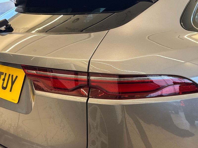 2023 (73) JAGUAR F-PACE 3.0 D300 R-Dynamic SE Black 5dr Auto AWD 5004095