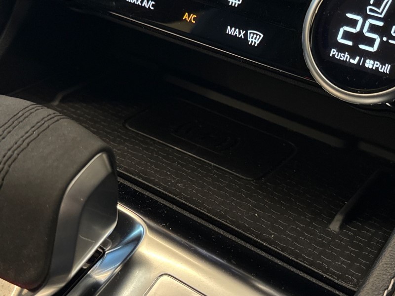 2023 (73) JAGUAR F-PACE 3.0 D300 R-Dynamic SE Black 5dr Auto AWD 5004083