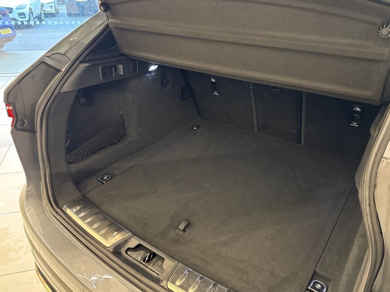 2023 (73) JAGUAR F-PACE 3.0 D300 R-Dynamic SE Black 5dr Auto AWD 5004087