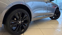 2023 (73) JAGUAR F-PACE 3.0 D300 R-Dynamic SE Black 5dr Auto AWD 5004096