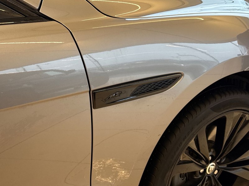 2023 (73) JAGUAR F-PACE 3.0 D300 R-Dynamic SE Black 5dr Auto AWD 5004067