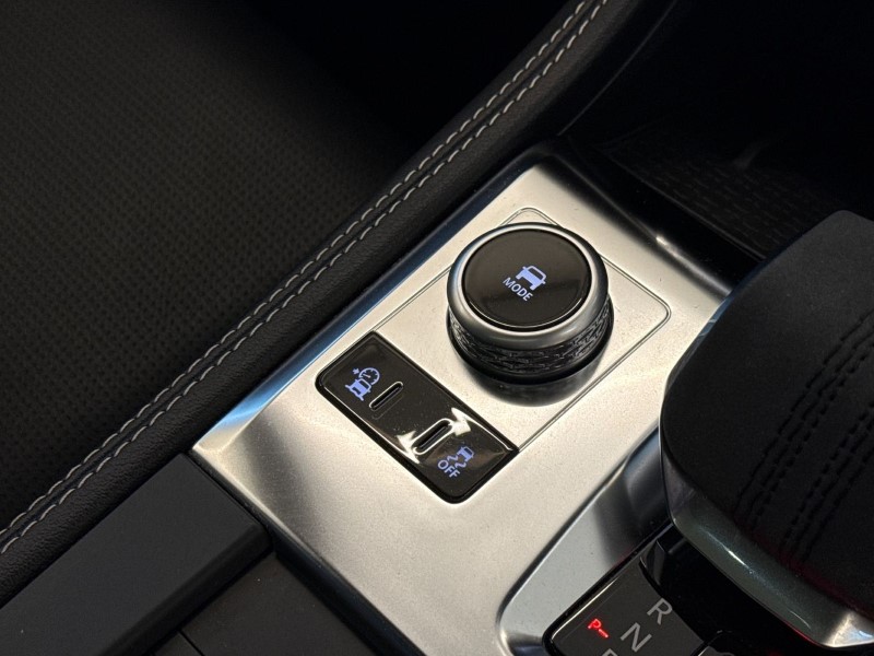 2023 (73) JAGUAR F-PACE 3.0 D300 R-Dynamic SE Black 5dr Auto AWD 5004084