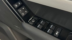 2024 (74) LAND ROVER RANGE ROVER VELAR 2.0 D200 MHEV Dynamic SE 5dr Auto 5134179