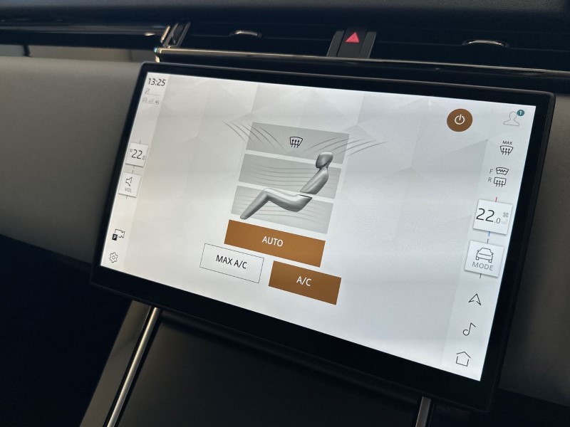 2024 (74) LAND ROVER RANGE ROVER VELAR 2.0 D200 MHEV Dynamic SE 5dr Auto 5134188