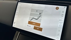 2024 (74) LAND ROVER RANGE ROVER VELAR 2.0 D200 MHEV Dynamic SE 5dr Auto 5134188