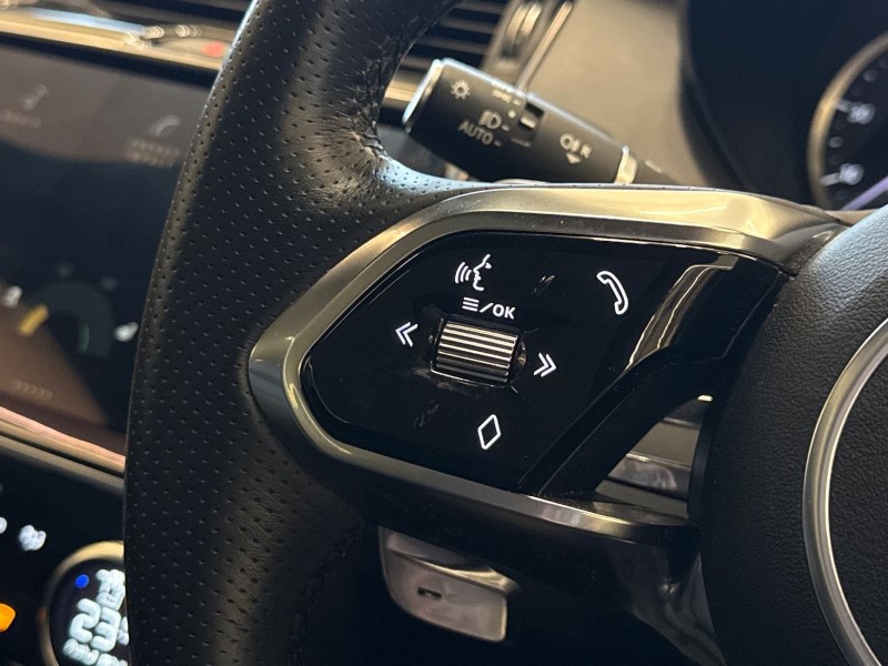 2023 (23) JAGUAR E-PACE 2.0 D200 R-Dynamic Black 5dr Auto 5009815