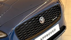 2023 (23) JAGUAR E-PACE 2.0 D200 R-Dynamic Black 5dr Auto 5009829