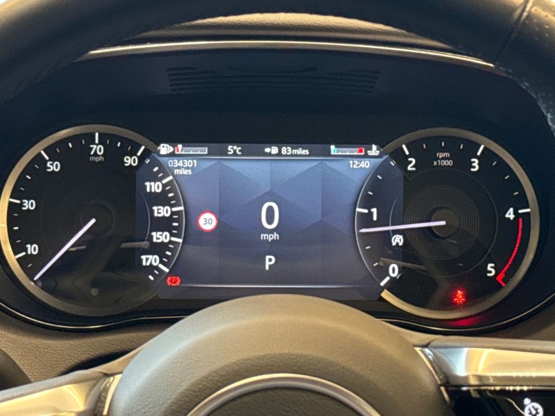 2023 (23) JAGUAR E-PACE 2.0 D200 R-Dynamic Black 5dr Auto 5009803