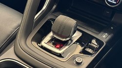 2023 (23) JAGUAR E-PACE 2.0 D200 R-Dynamic Black 5dr Auto 5009800